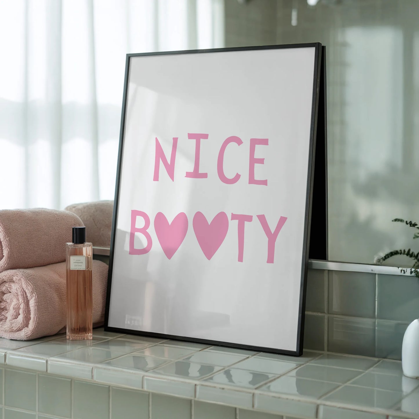 Nice Booty - Tablou pentru Baie în Ramă