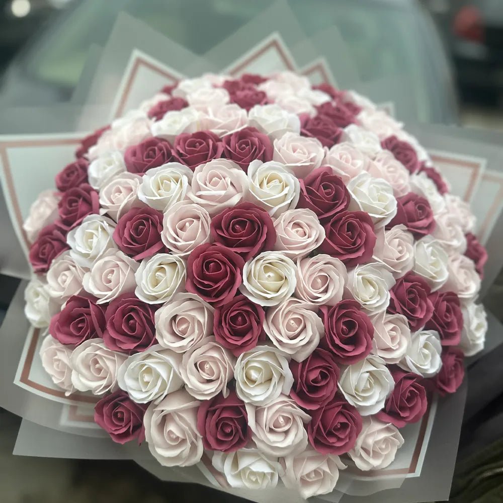 Buchet 101 Trandafiri de Săpun - Alb, Roz Pal & Burgundy - BawBaw - Cadouri WOW